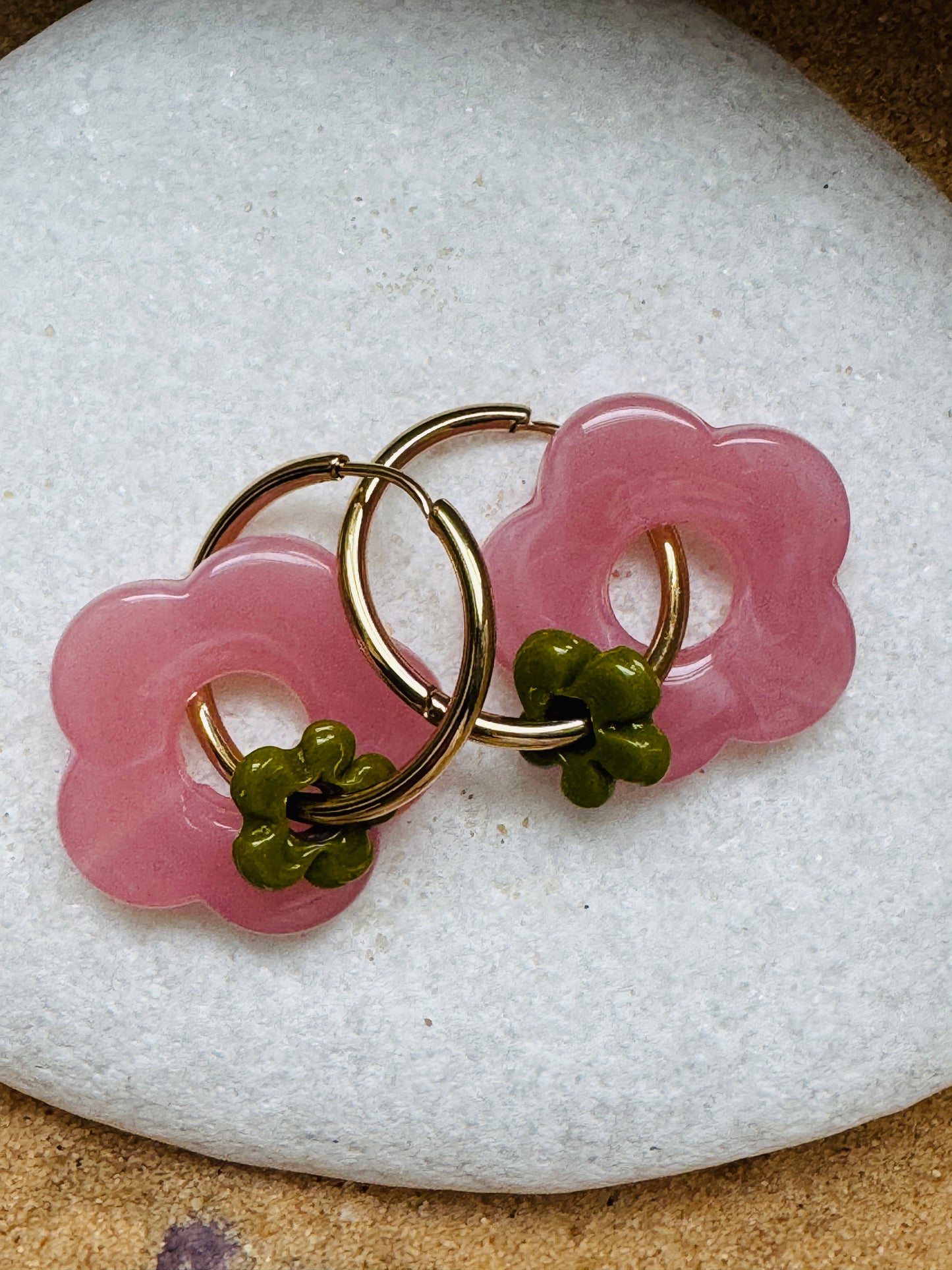 Boucles double fleur rose / vert