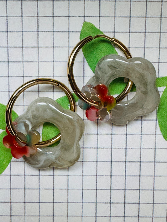 Boucles double fleur gris / rouge