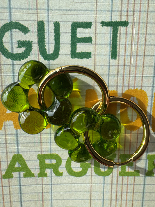 Boucles fleurs vertes