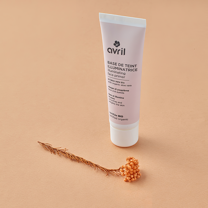 Base de teint illuminatrice