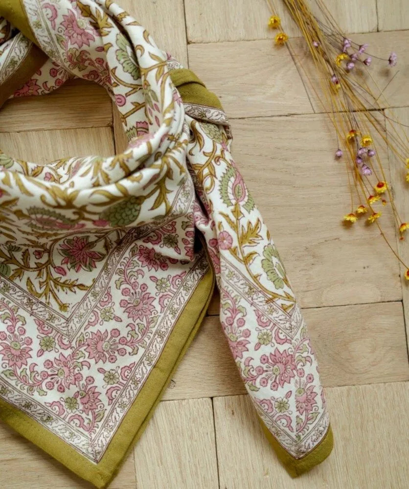 FOULARD GRAND FORMAT Mina Jaspe