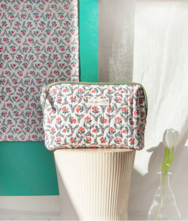 GRANDE TROUSSE DE TOILETTE FLORA CRÈME – MUSÉE DE LA TOILE DE JOUY X BINDI ATELIER