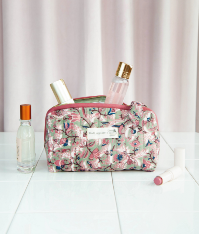 PETITE TROUSSE MAQUILLAGE FOREST VERDE – MUSÉE DE LA TOILE DE JOUY X BINDI ATELIER