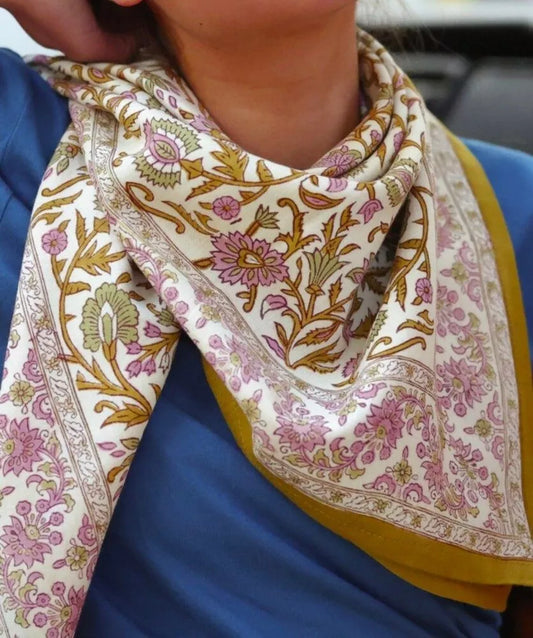 FOULARD GRAND FORMAT Mina Jaspe