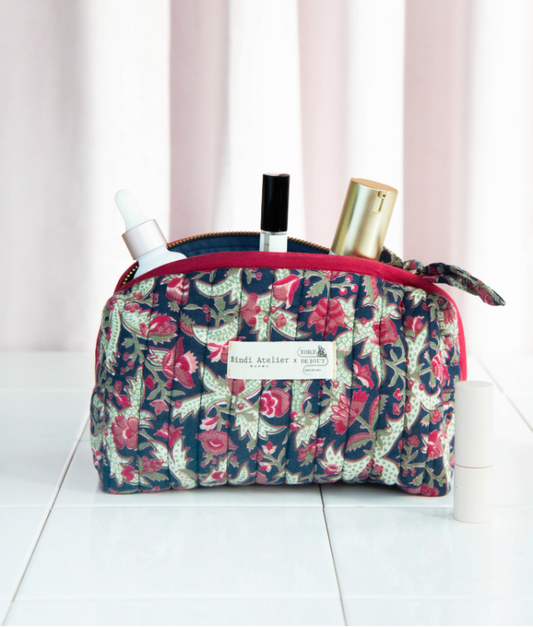 PETITE TROUSSE MAQUILLAGE FOREST MARINE – MUSÉE DE LA TOILE DE JOUY X BINDI ATELIER