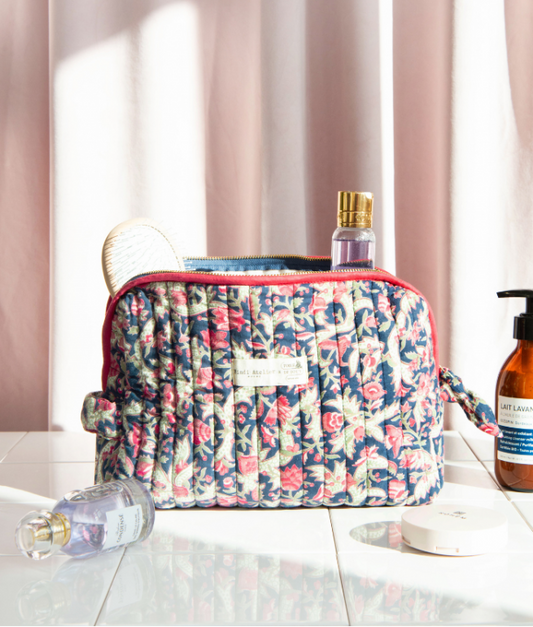 GRANDE TROUSSE DE TOILETTE FOREST MARINE – MUSÉE DE LA TOILE DE JOUY X BINDI ATELIER